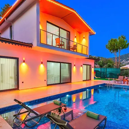 Islamlar Village 3 Bedroom With Pool 빌라 칼칸