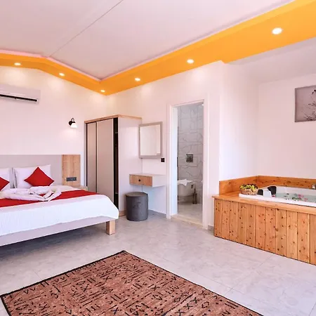 빌라 Islamlar Village 3 Bedroom With Pool 칼칸