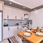 Islamlar Village 3 Bedroom With Pool ヴィラ