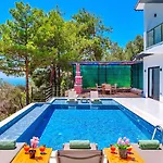 Islamlar Village 3 Bedroom With Pool ヴィラ